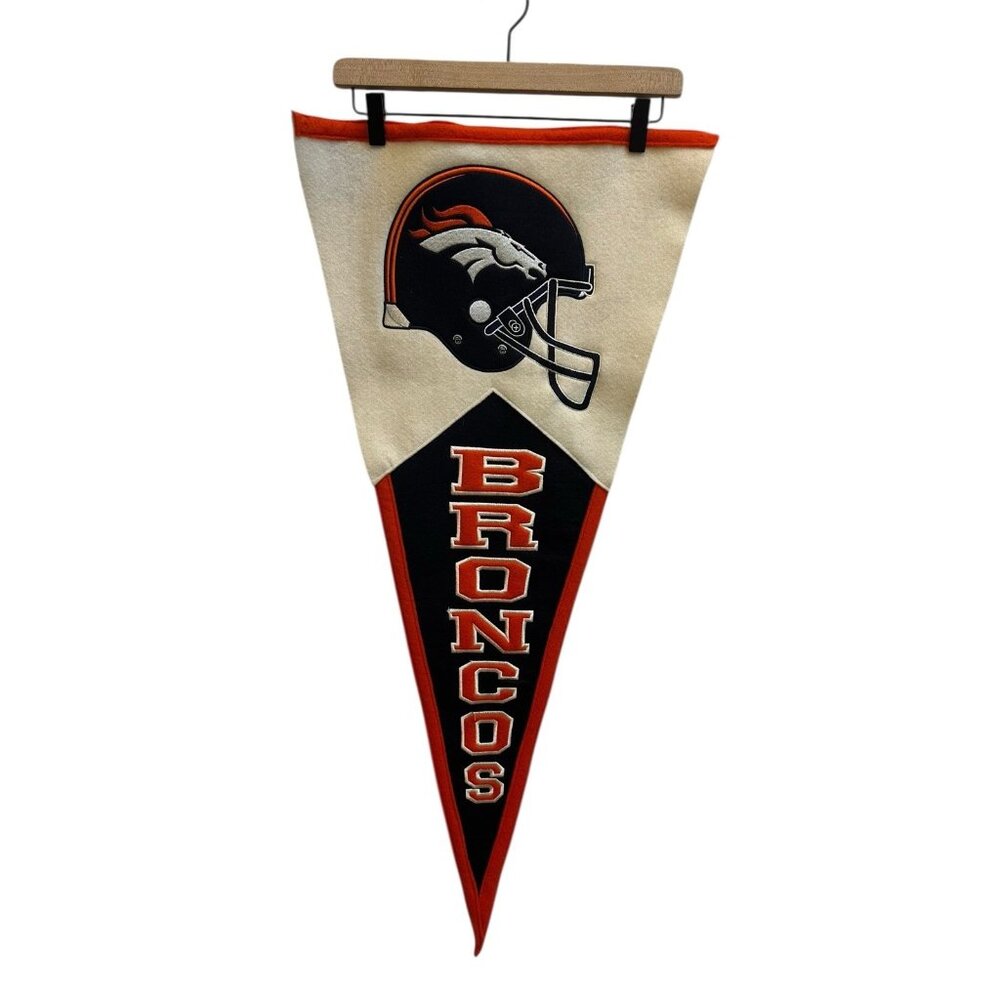 Denver Broncos NFL VTG Winning Streak Embroidered Wool Pennant Oversize Man Cave